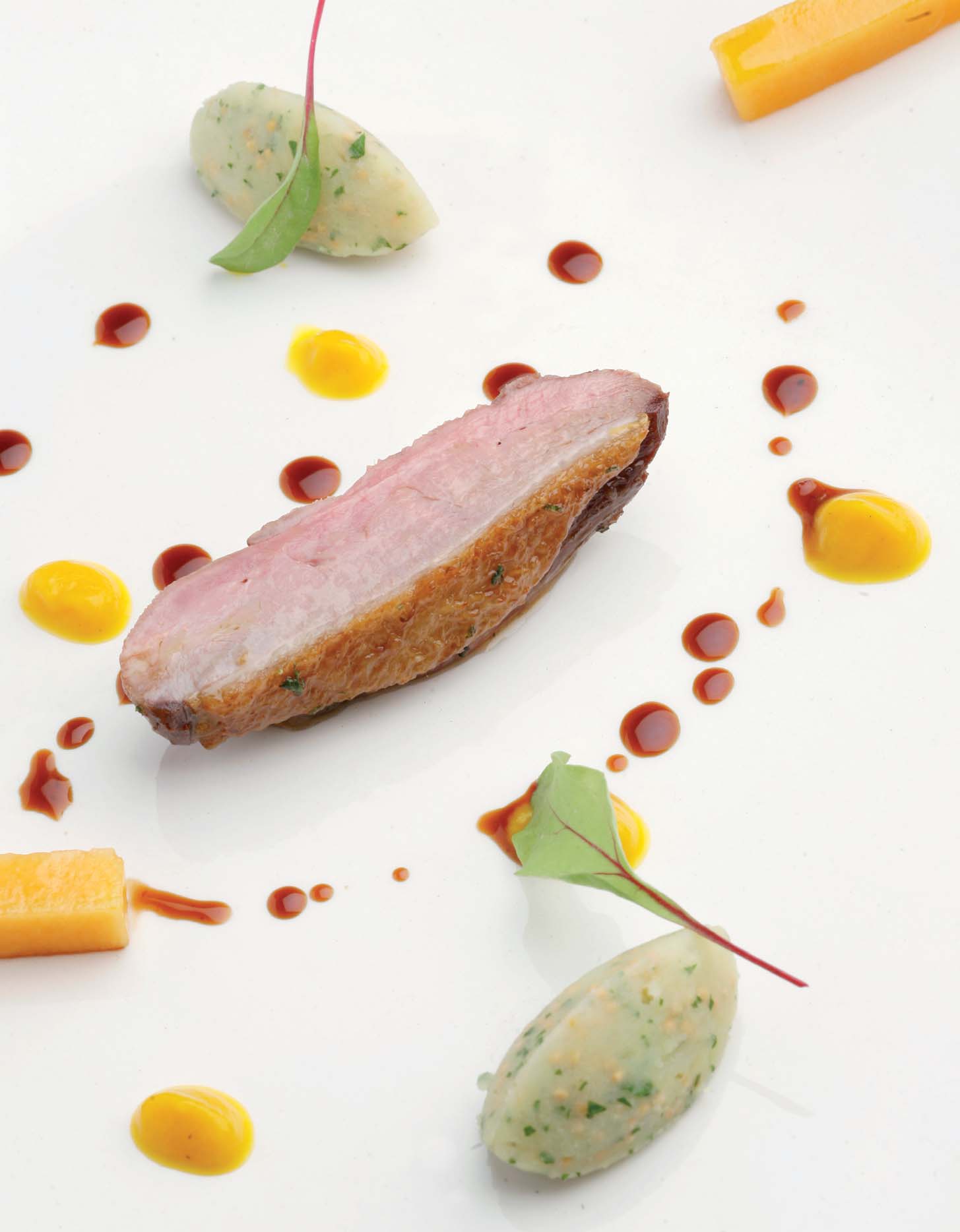 Glazed duck with Palo de Mallorca and spices, a pumpkin sauce and potatoes with mustard seeds - Recipes - Gastronomy - Balearic Islands - Agrifoodstuffs, designations of origin and Balearic gastronomy